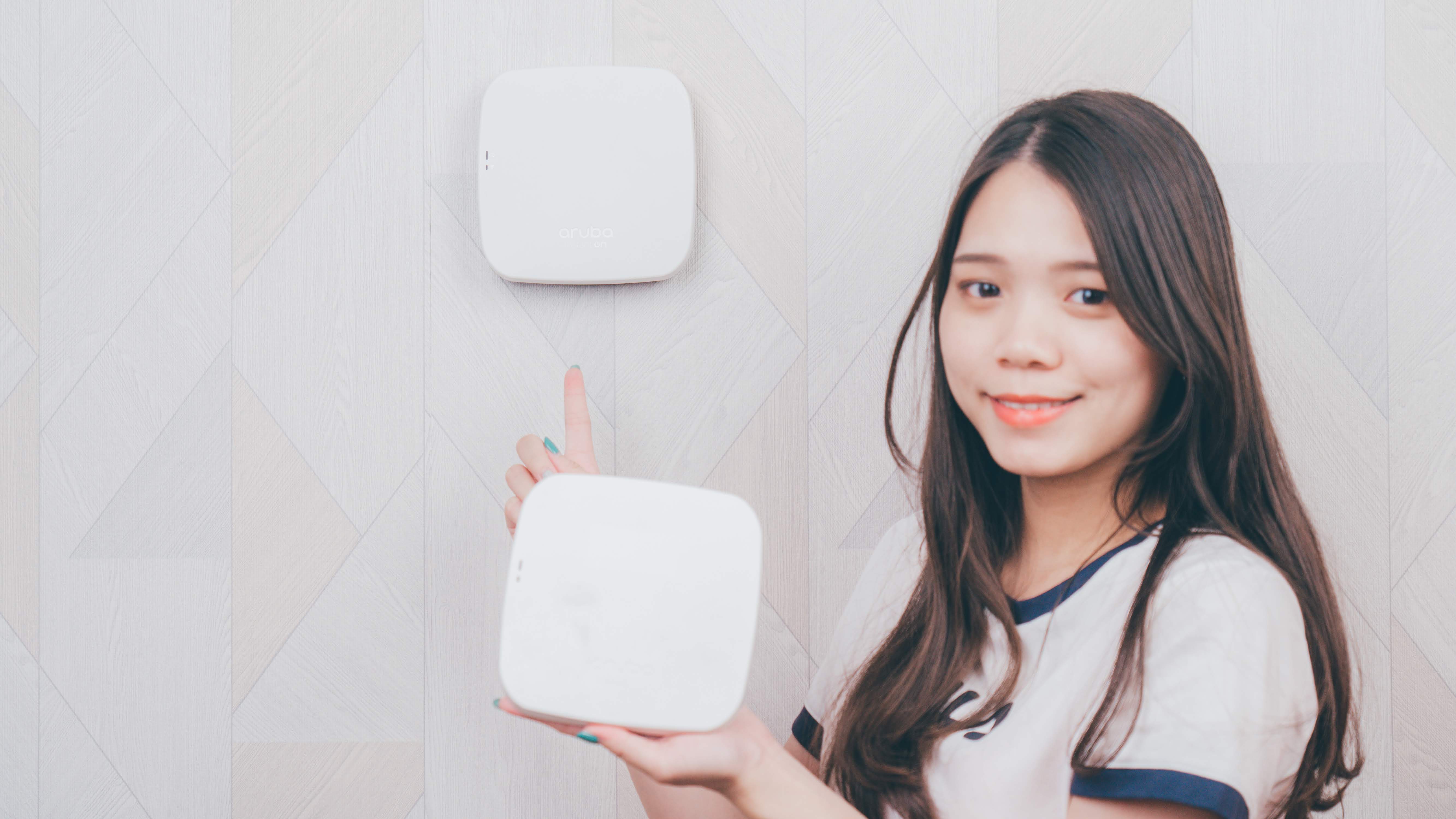 店家商用無線分享器 Aruba Instant On AP11｜可防可控 Wi-Fi 無線基地台｜WiFi 機、無線網路｜科技狗 - 網路硬體 - 科技狗 3C DOG
